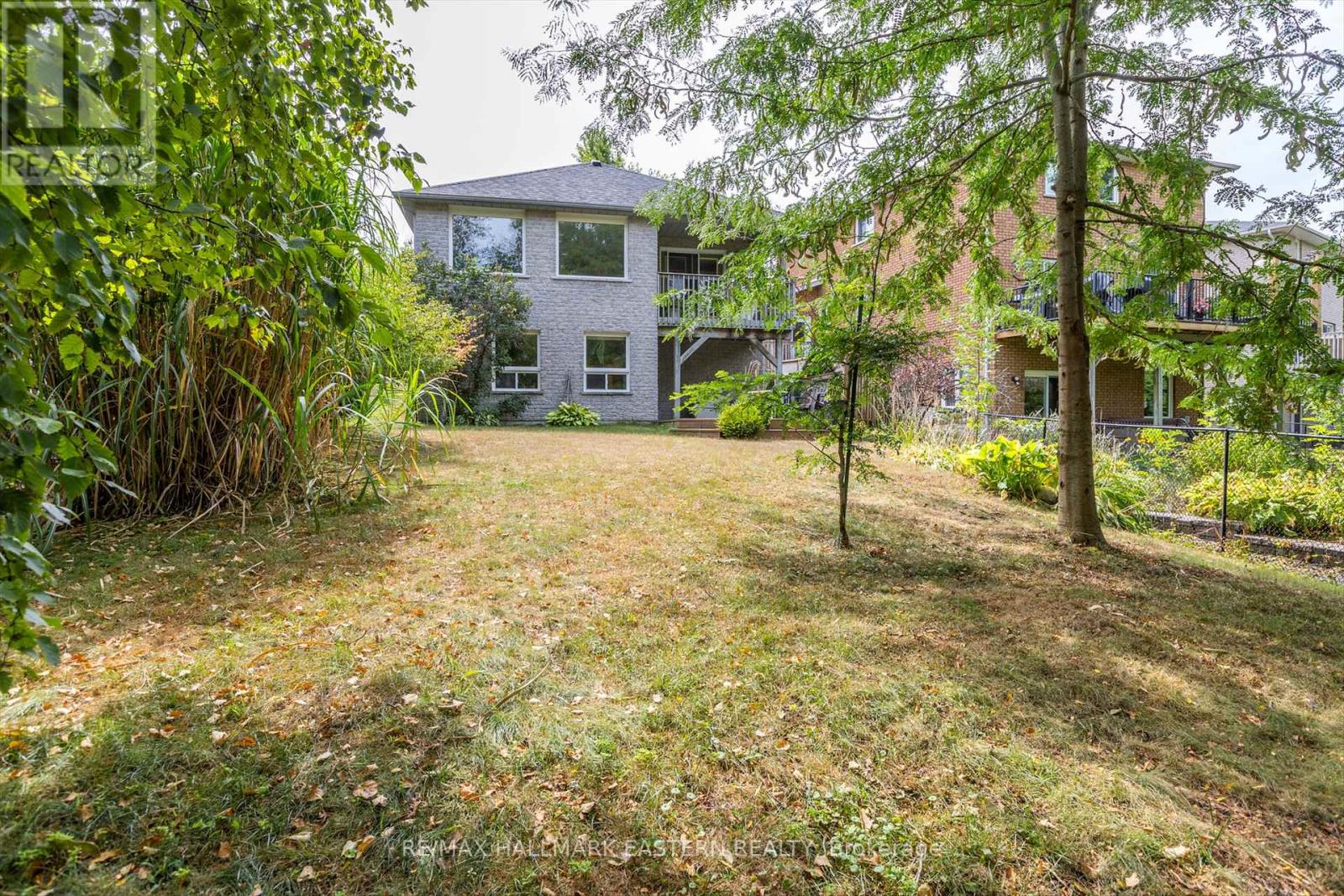 20 Eldon Ct Ward 4 Ct, Peterborough, ON K9H 7S1