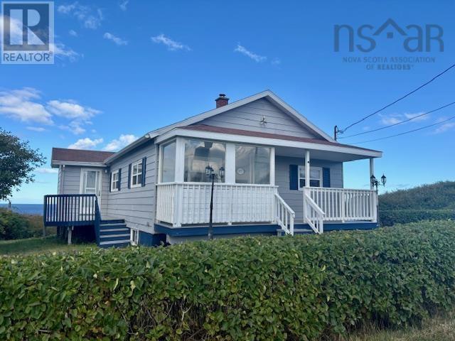3057 Hinchey Ave, New Waterford, NS B1H 2K5
