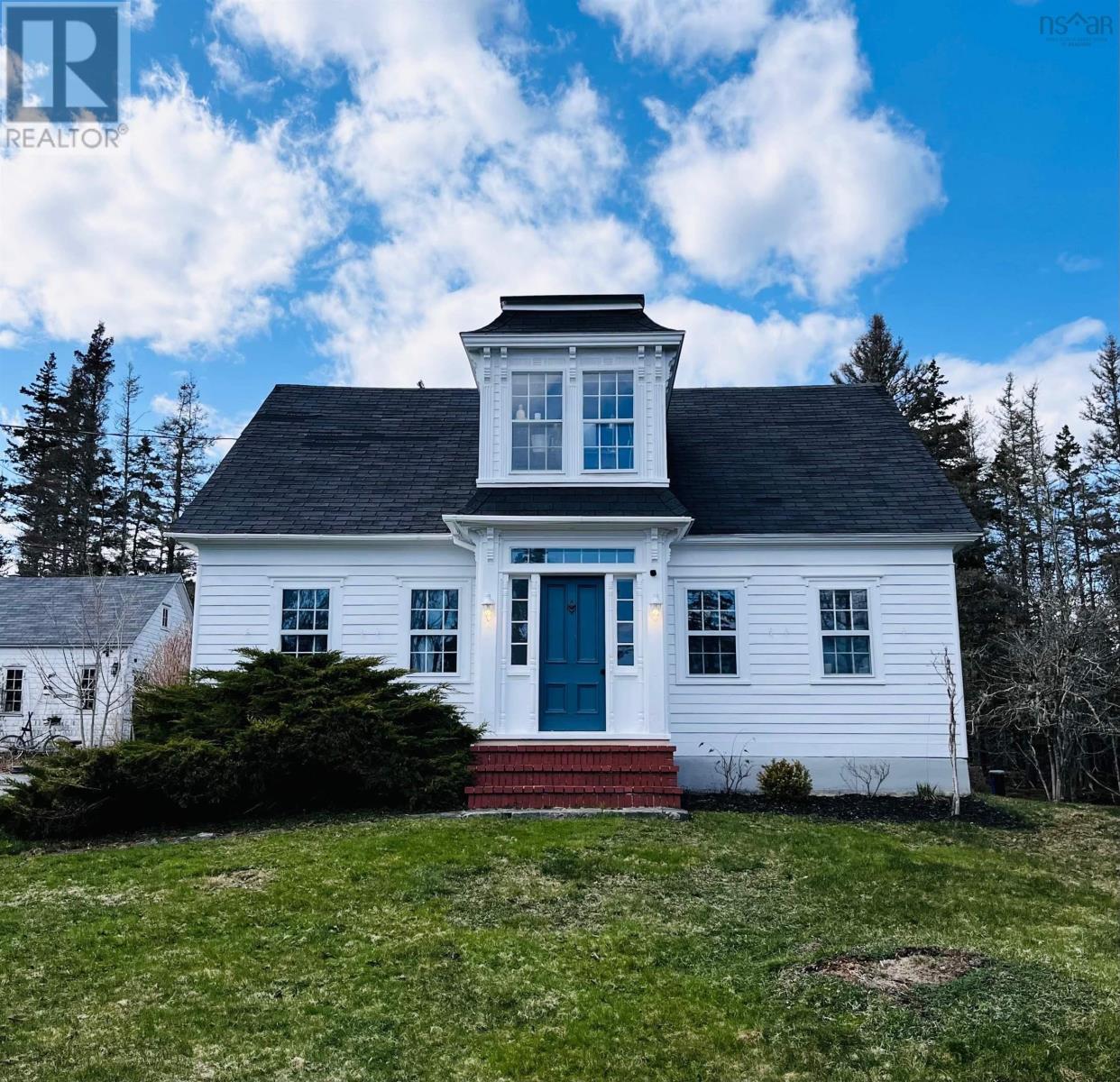 5168 Highway 331, Crescent Beach, NS B0R 1R0