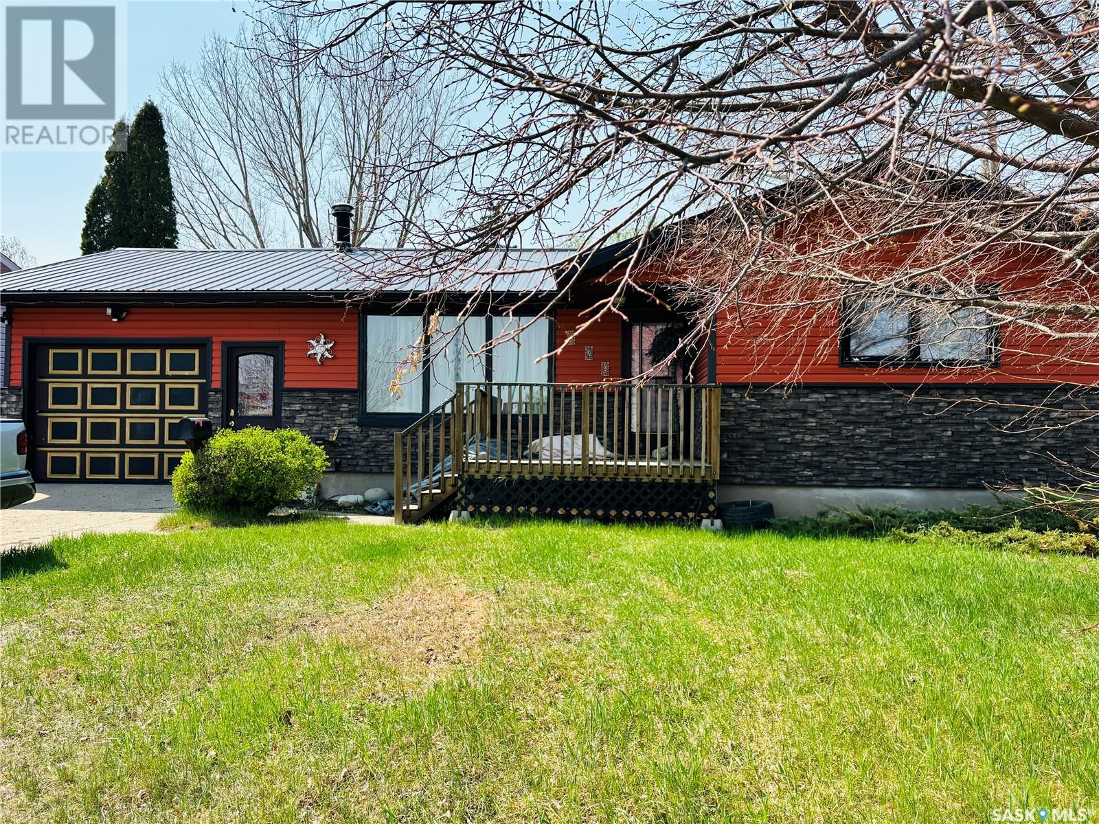 226 Spruce Dr, Estevan, SK S4A 2C5