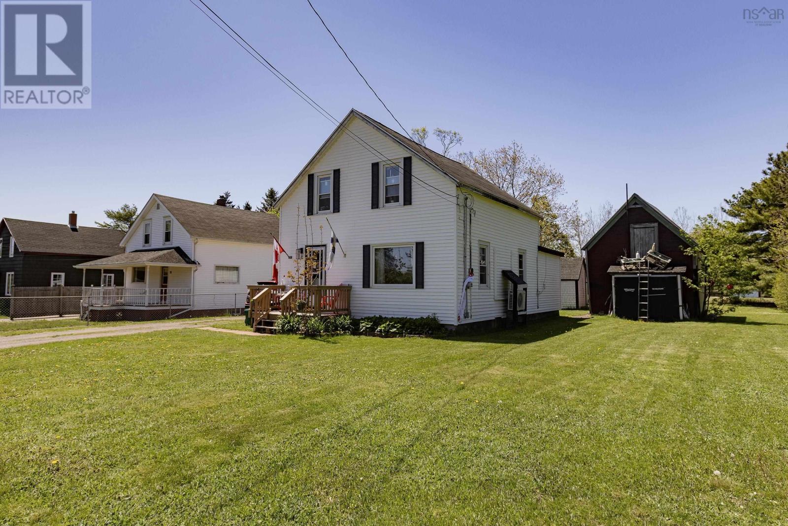 41 Templar St, Parrsboro, NS B0M 1S0