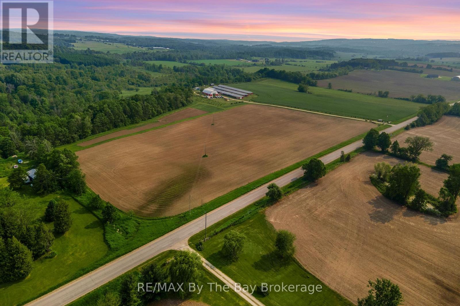 828482 Mulmur Nottawasaga T Line, Mulmur, ON L9V 0N9