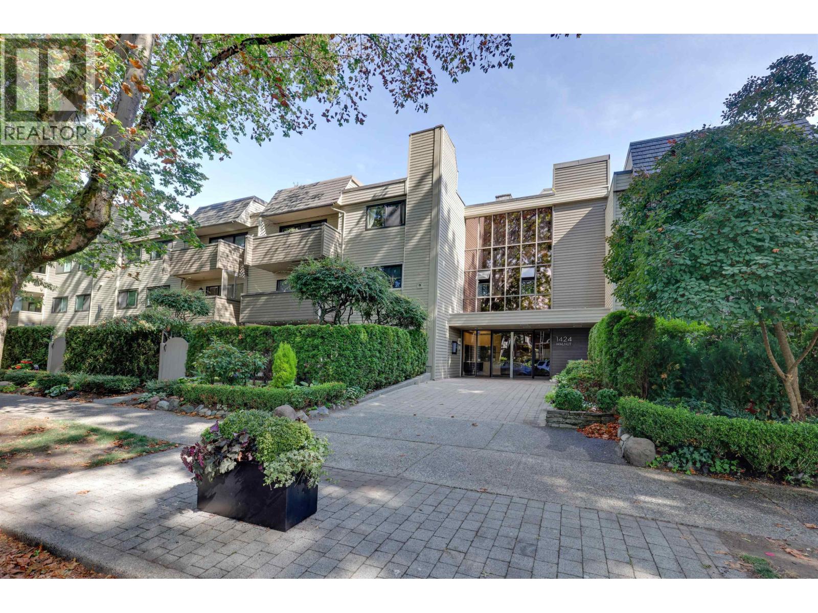 1424 Walnut Street Unit 204, Vancouver, BC V6J 3R3