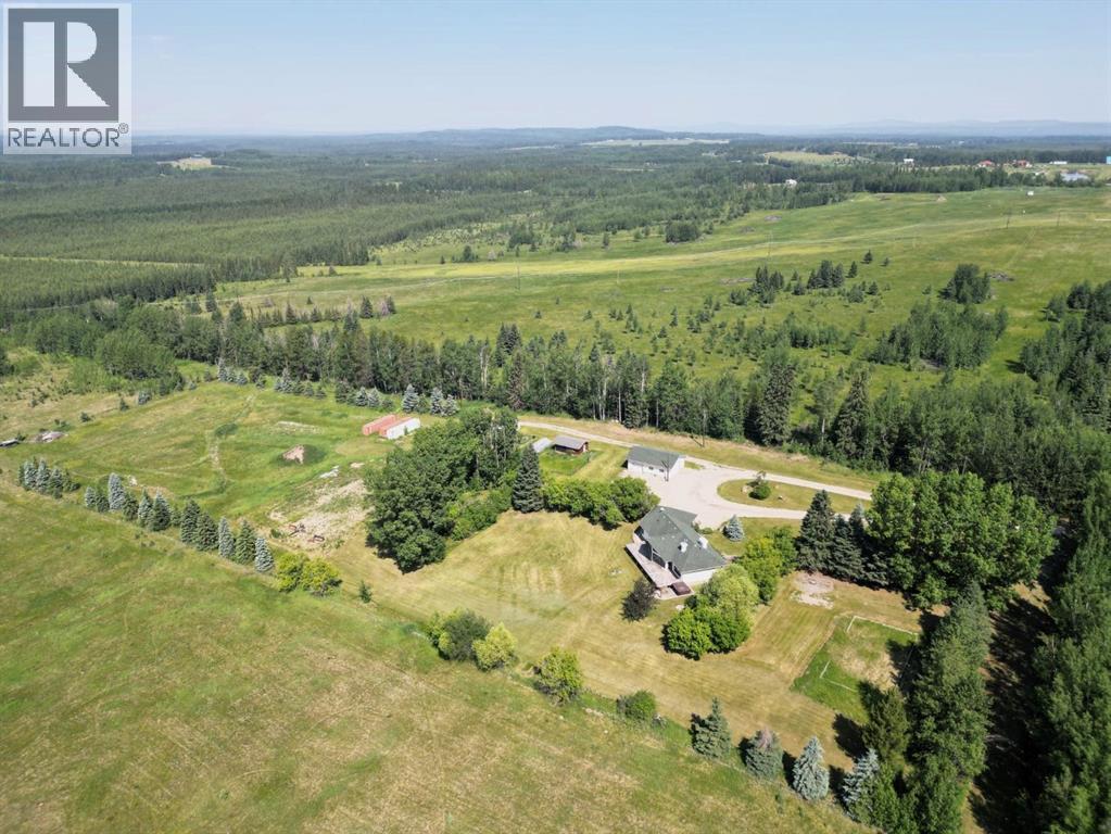 15 Avenue Unit 6701, Edson, AB T7E 1S3