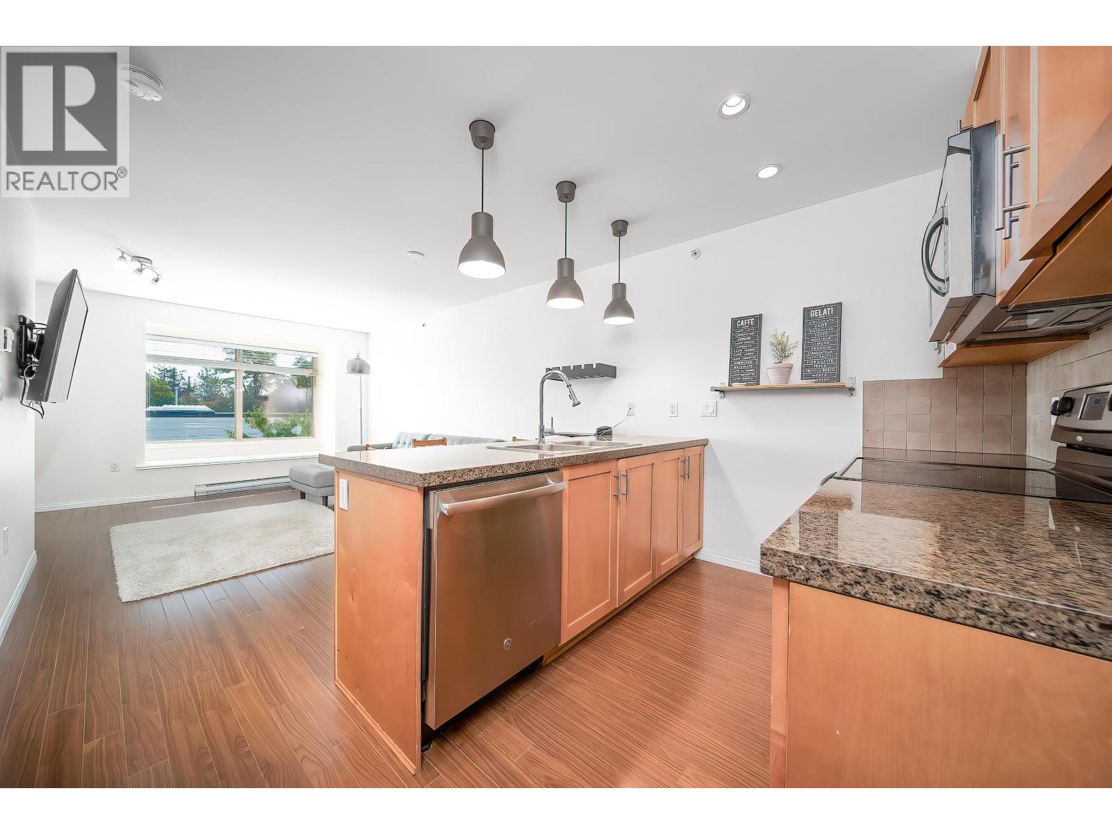 5000 Imperial Street Unit 306, Burnaby, BC V5J 1C8