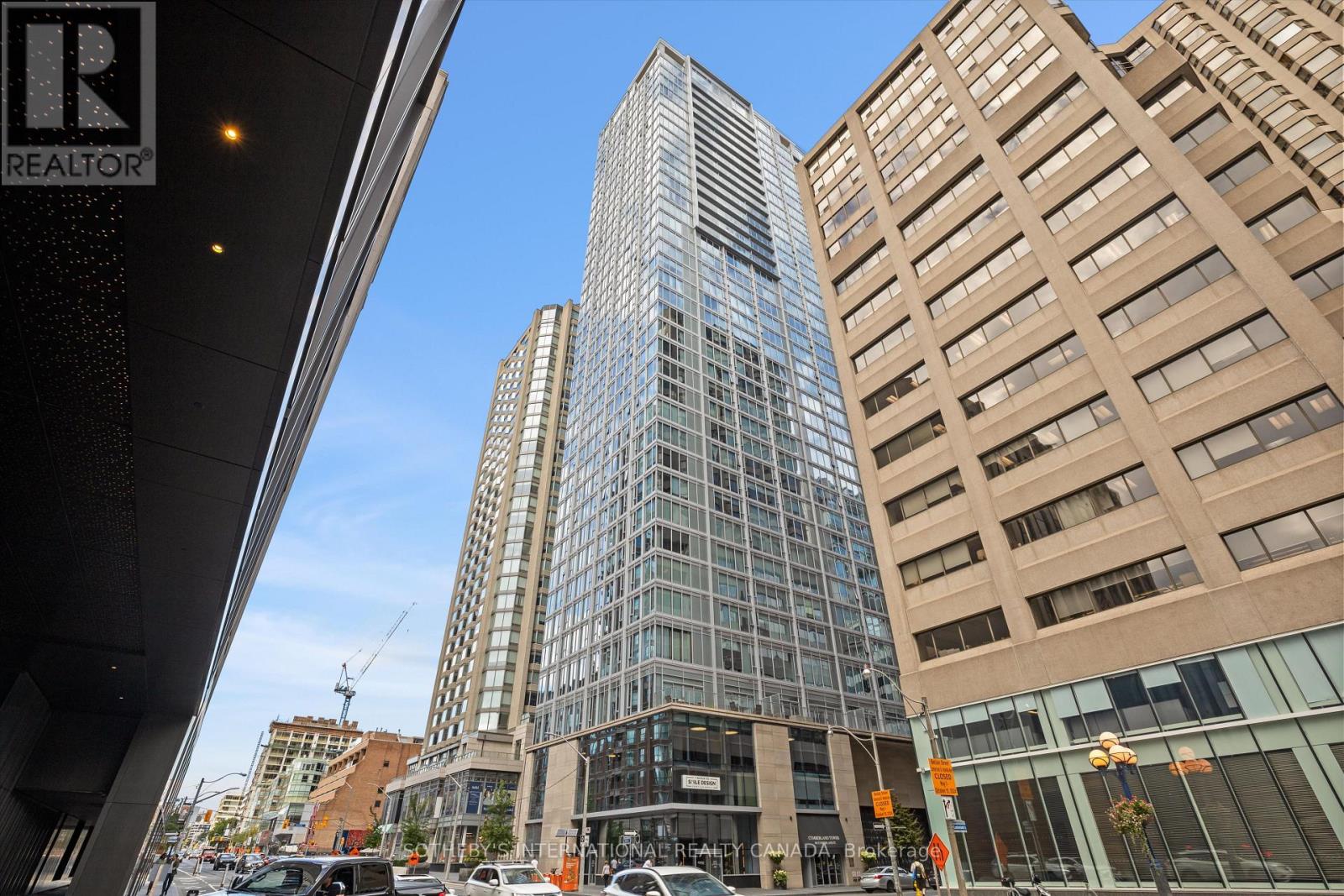 604 188 Cumberland St, Toronto, ON M5R 0B6