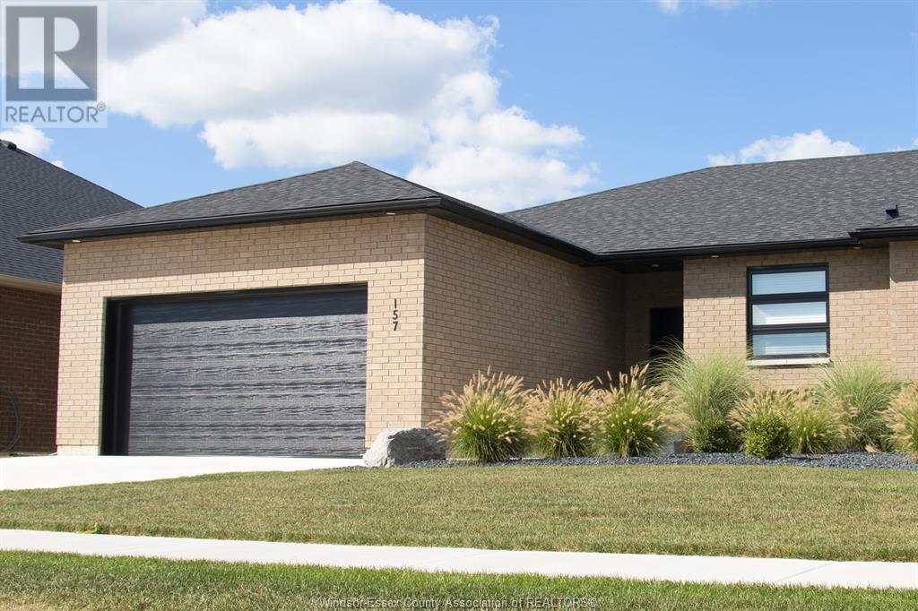 157 Blue Jay Cres, Kingsville, ON N9Y 0E3
