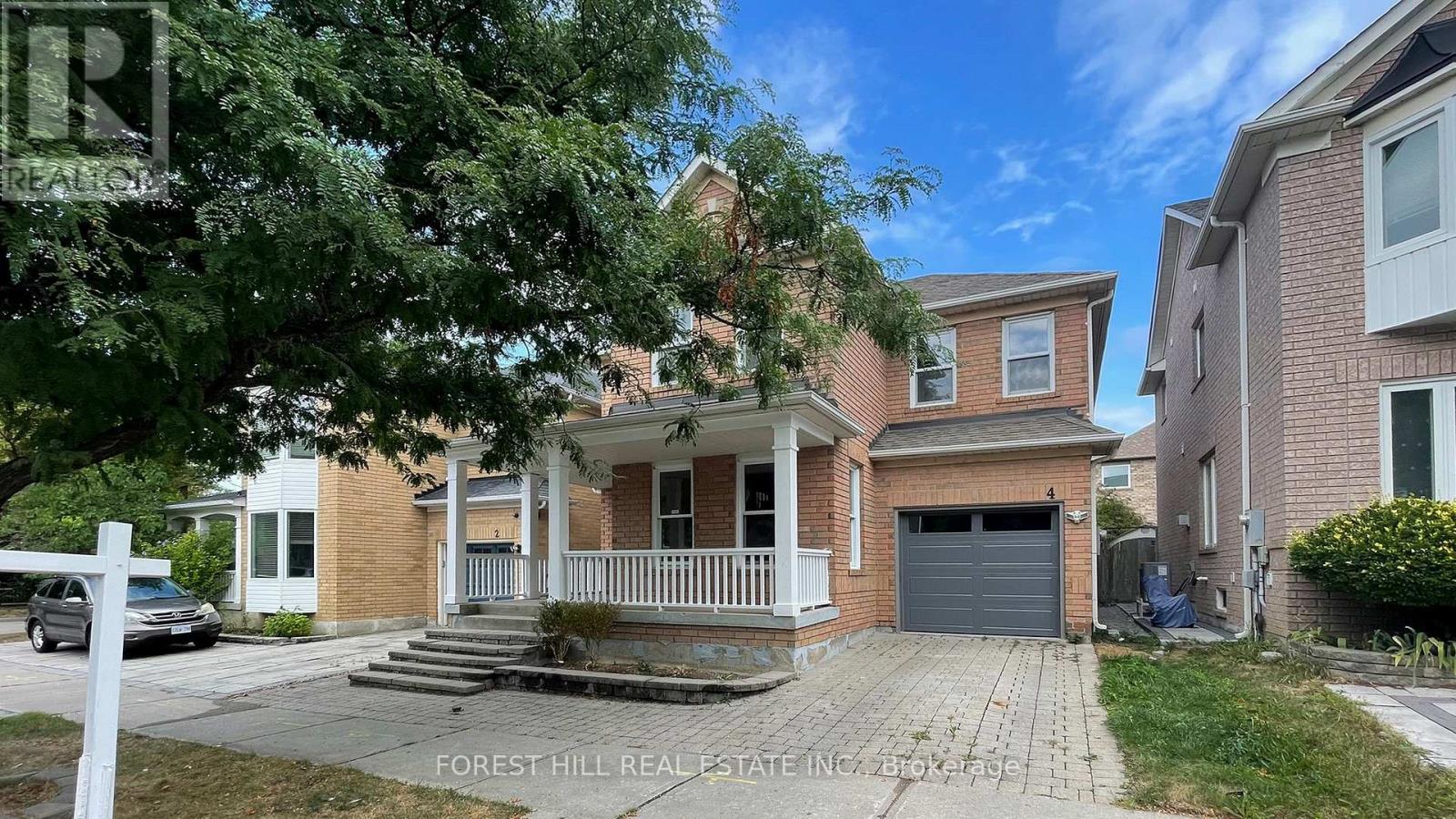 4 Lionheart Ln, Markham, ON L6C 2B7