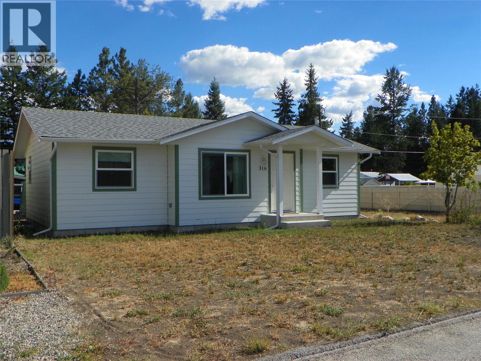 316 Fenchurch Ave, Princeton, BC V0X 1W0