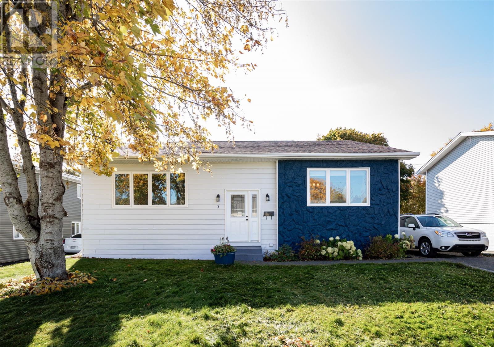 7 Cambridge Ave, St. John's, NL A1A 3N5