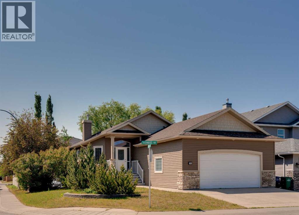 106 Thornbird Way SE, Airdrie, AB T4A 2E2