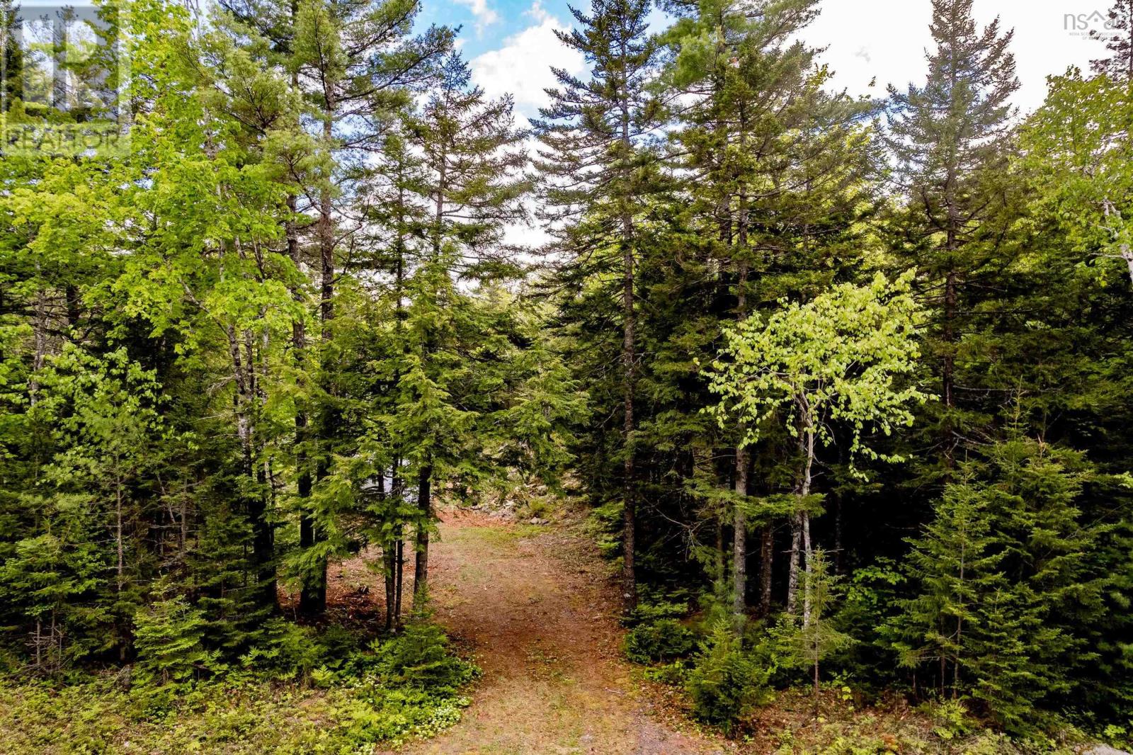 68 White Tail Pass, Windsor, NS B0N 2T0