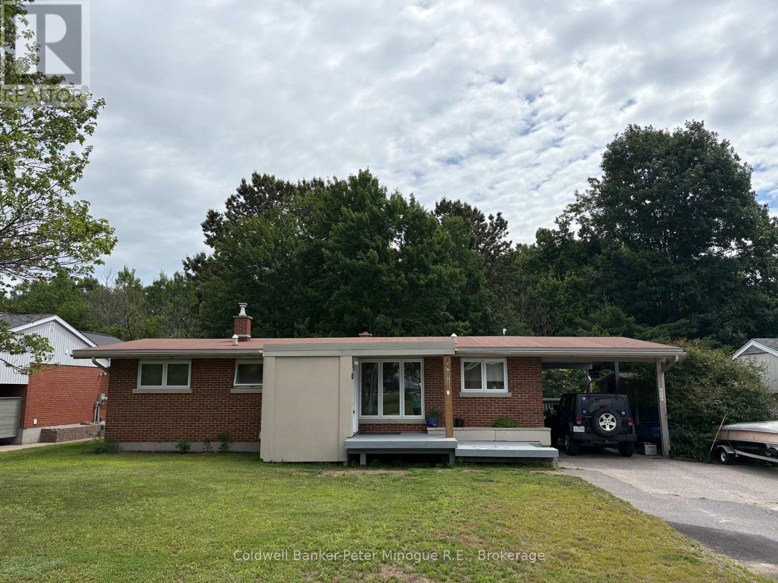 649 Birchwood Rd, North Bay, ON P1B 4T4