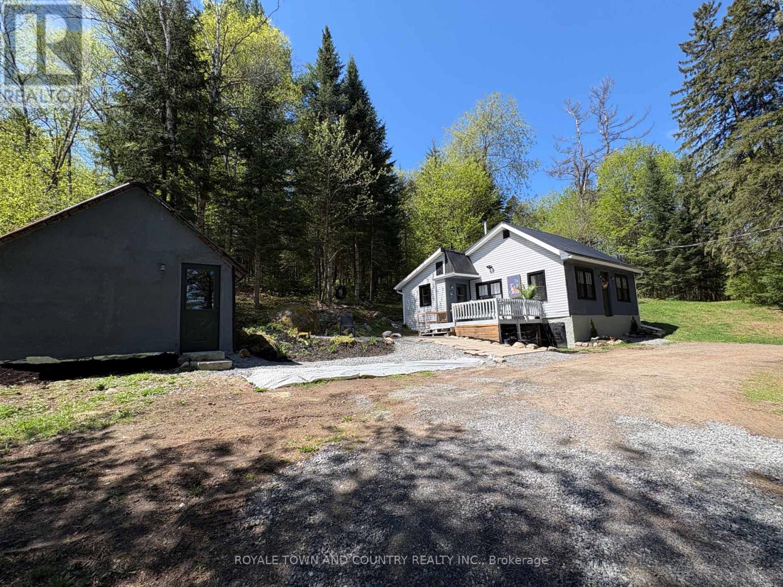 592 Highway Unit 2094, Perry Emsdale, ON P0A 1J0