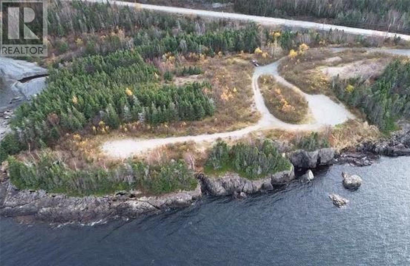 6 Beach Rd, Eastport, NL A0G 1Z0