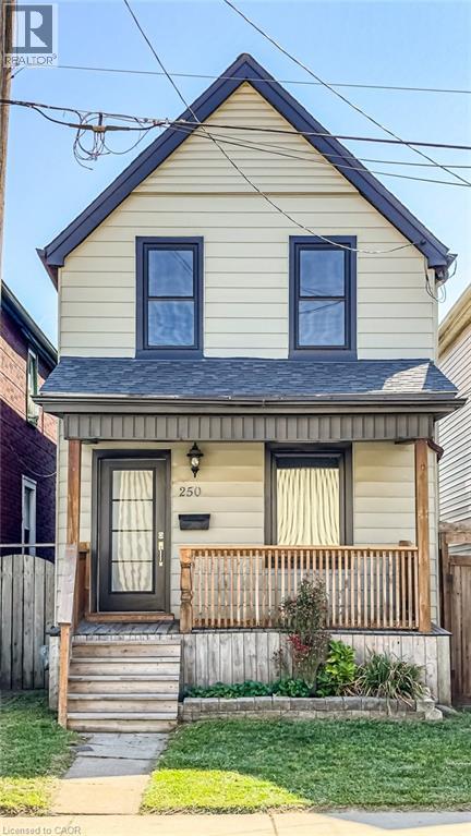 250 Avondale St, Hamilton, ON L8L 7C5