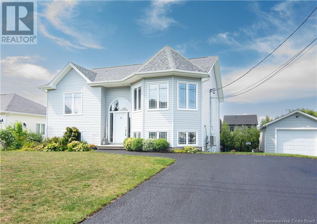 95 Spartan Ct, Moncton, NB E1A 0J6