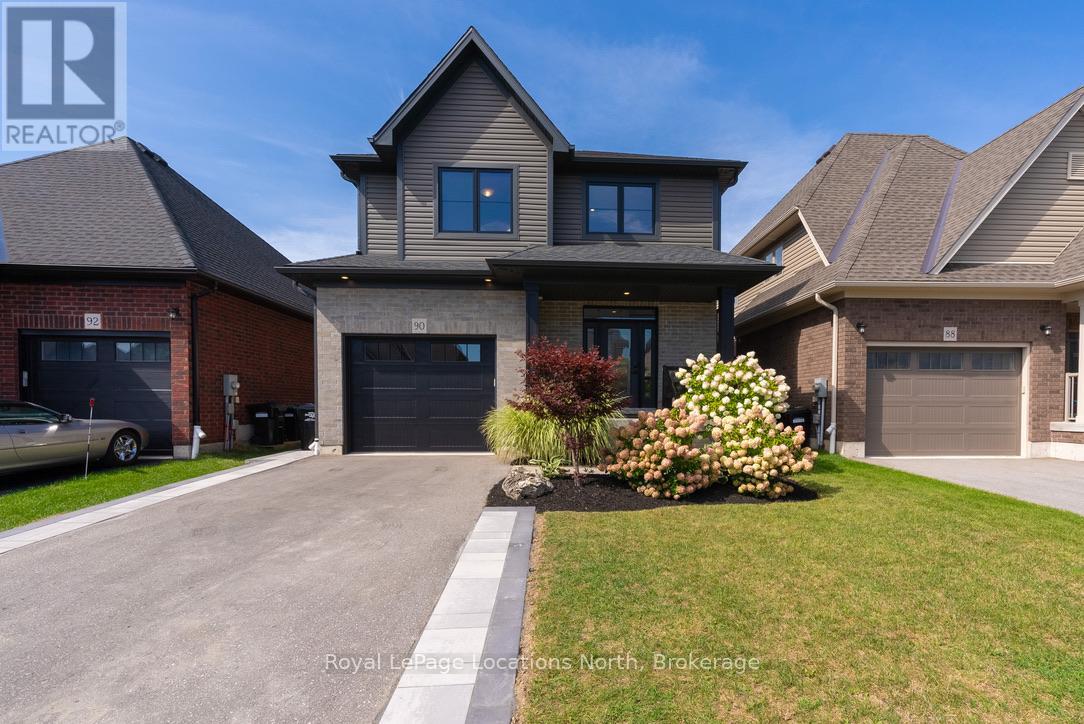 90 Mclean Ave, Collingwood, ON L9Y 4B6