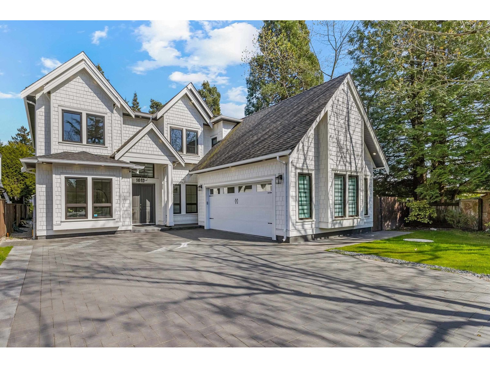 142 Street Unit 1612, Surrey, BC V4A 6K5