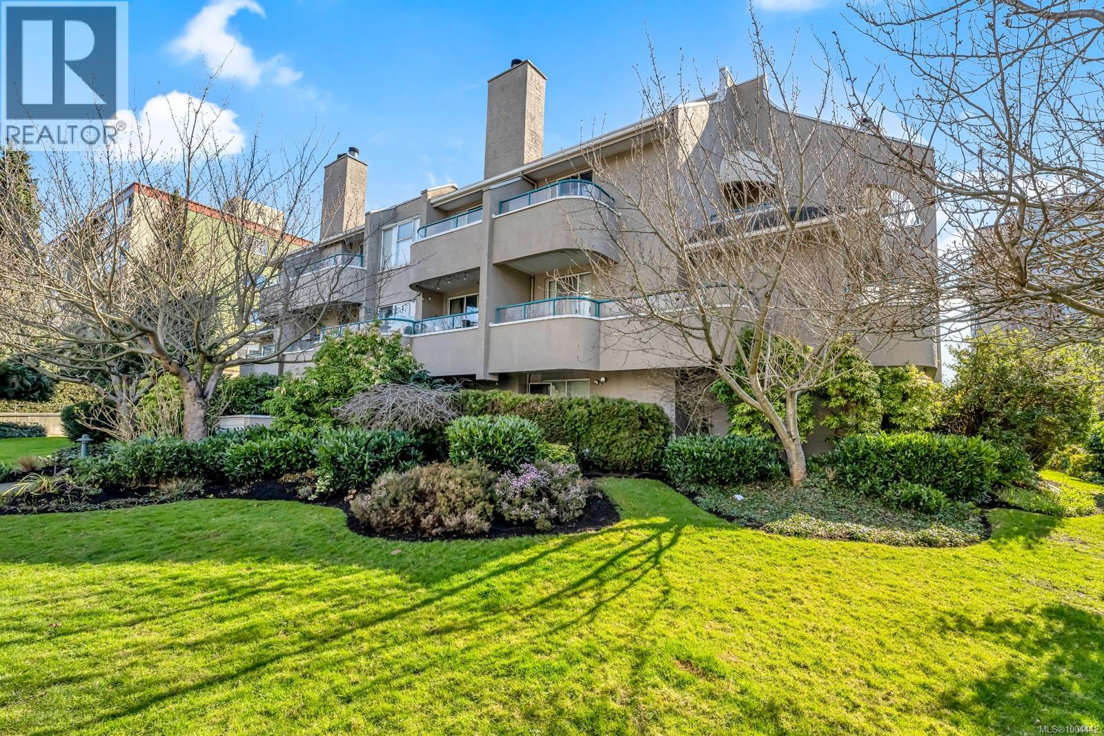 1223 Johnson St Unit 206 St, Victoria, BC V8V 3N9