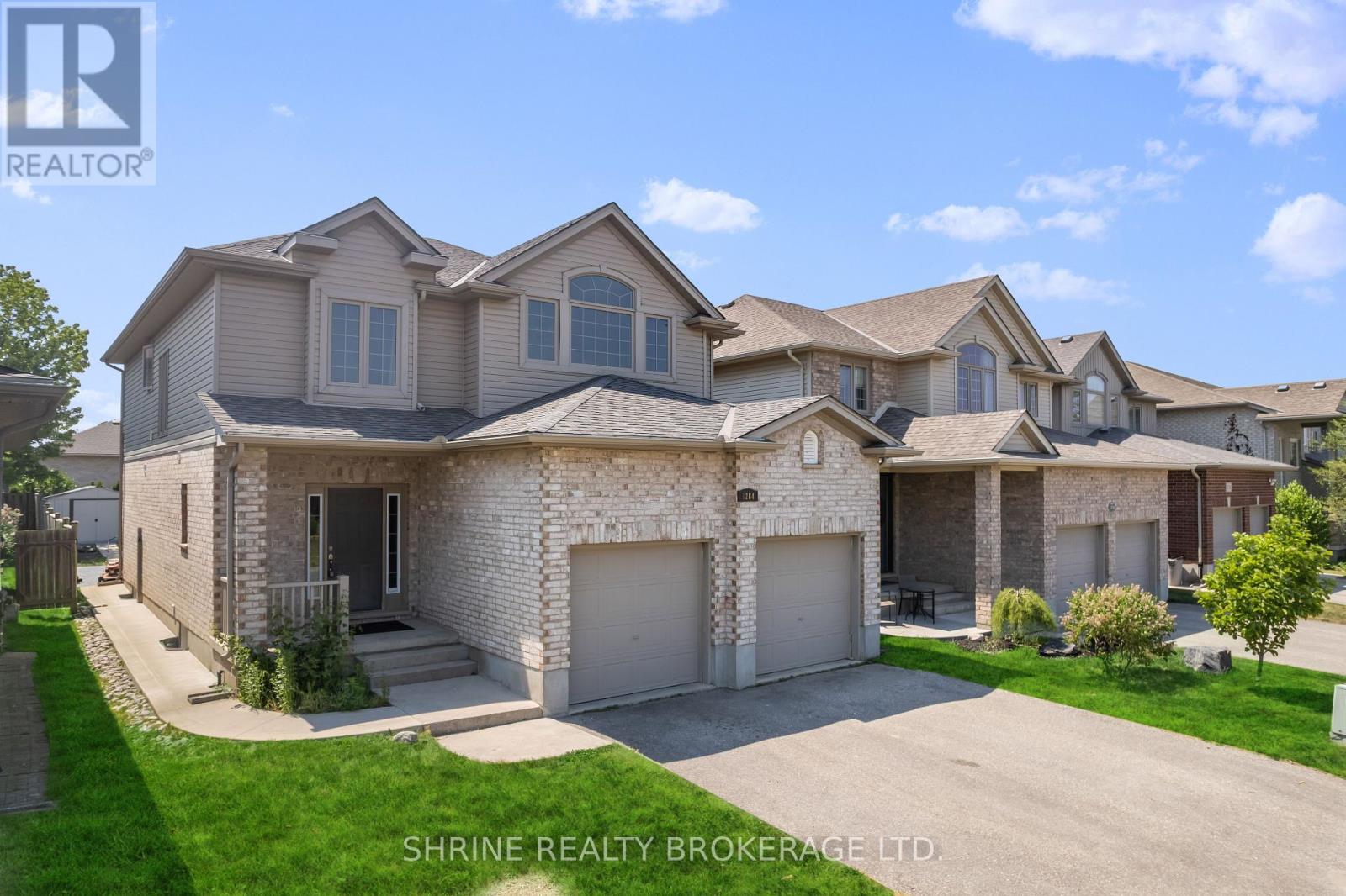 1284 Oakcrossing Rd, London, ON N6H 0C2