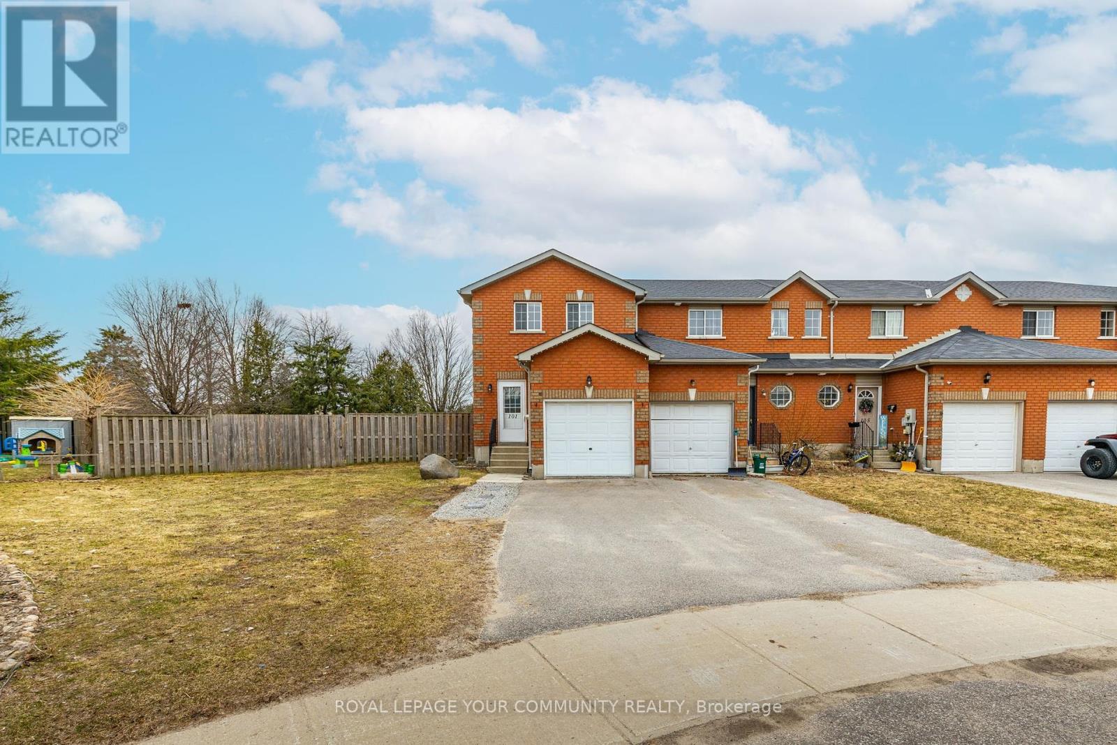 101 Black Cherry Cres, Barrie, ON L4N 9L2