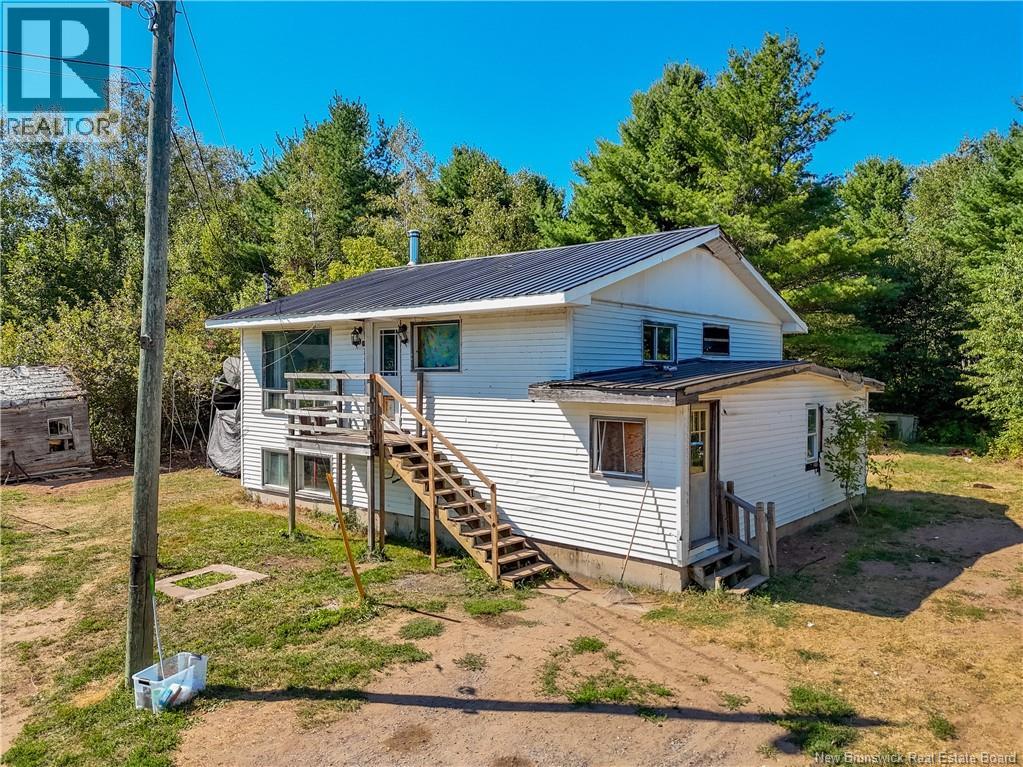 100 Riverside Dr, Fredericton Junction, NB E5L 1V7