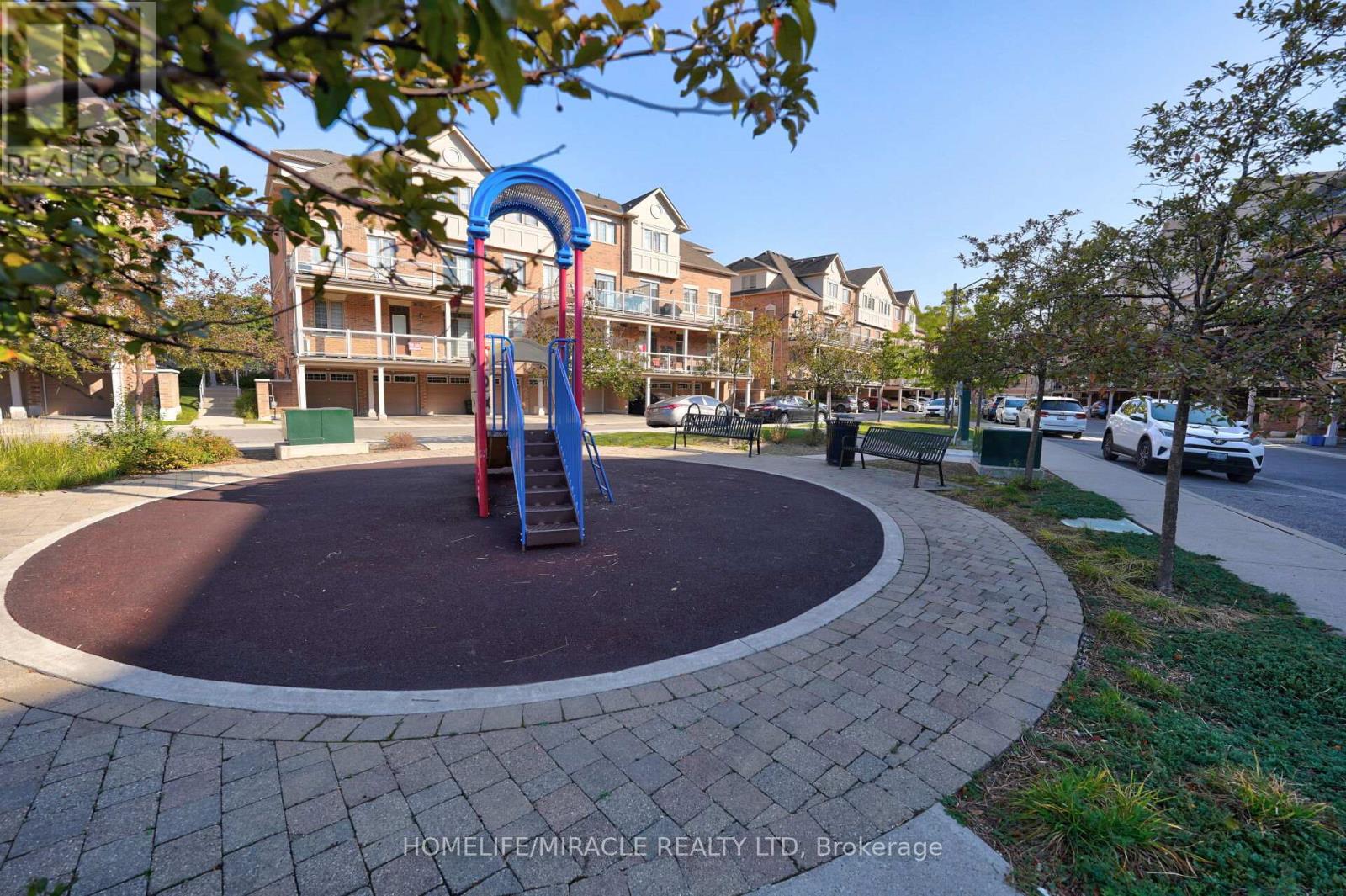 20 180 Howden Blvd, Brampton, ON L6S 0E6