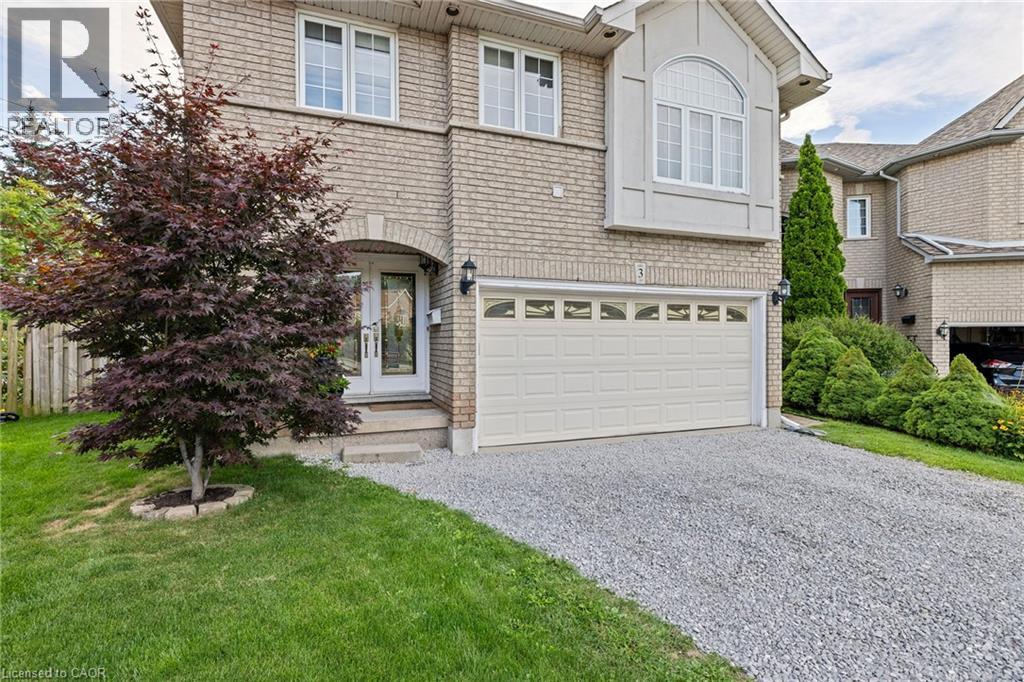 3 Nature Ct, Hamilton, ON L9C 7T5