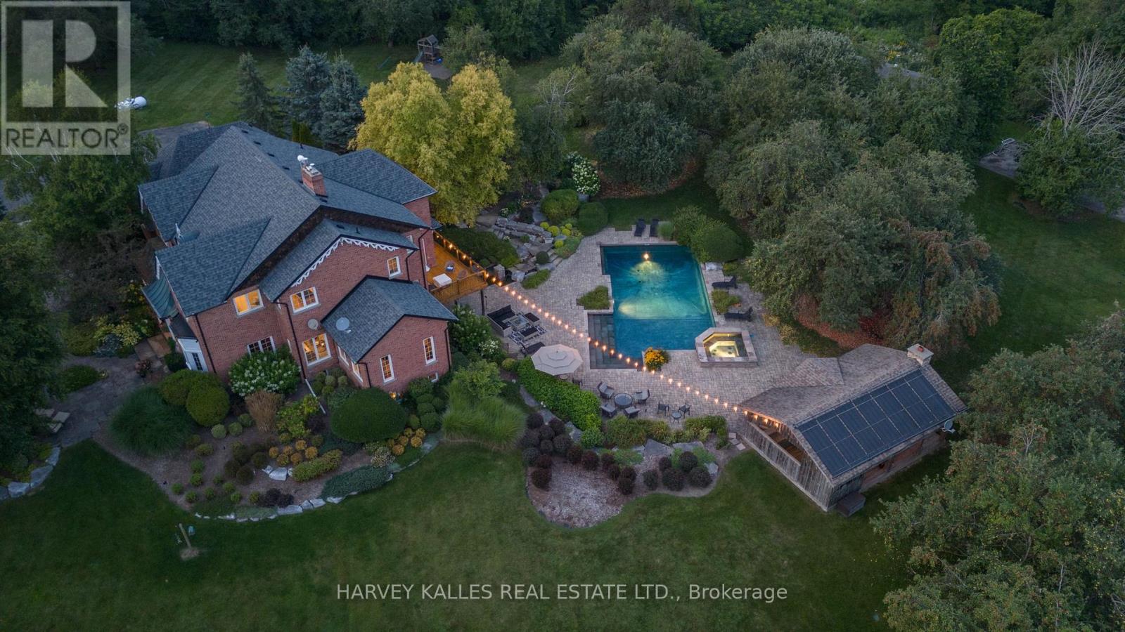 3 Rutland Hill Ct, Caledon, ON L7C 0B4