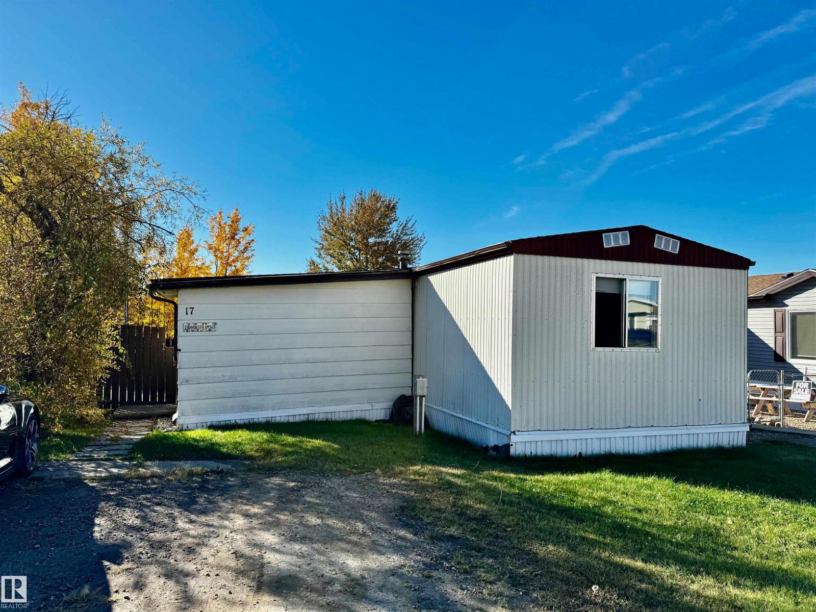 2251 50 St Unit 17, Drayton Valley, AB T7A 1M7