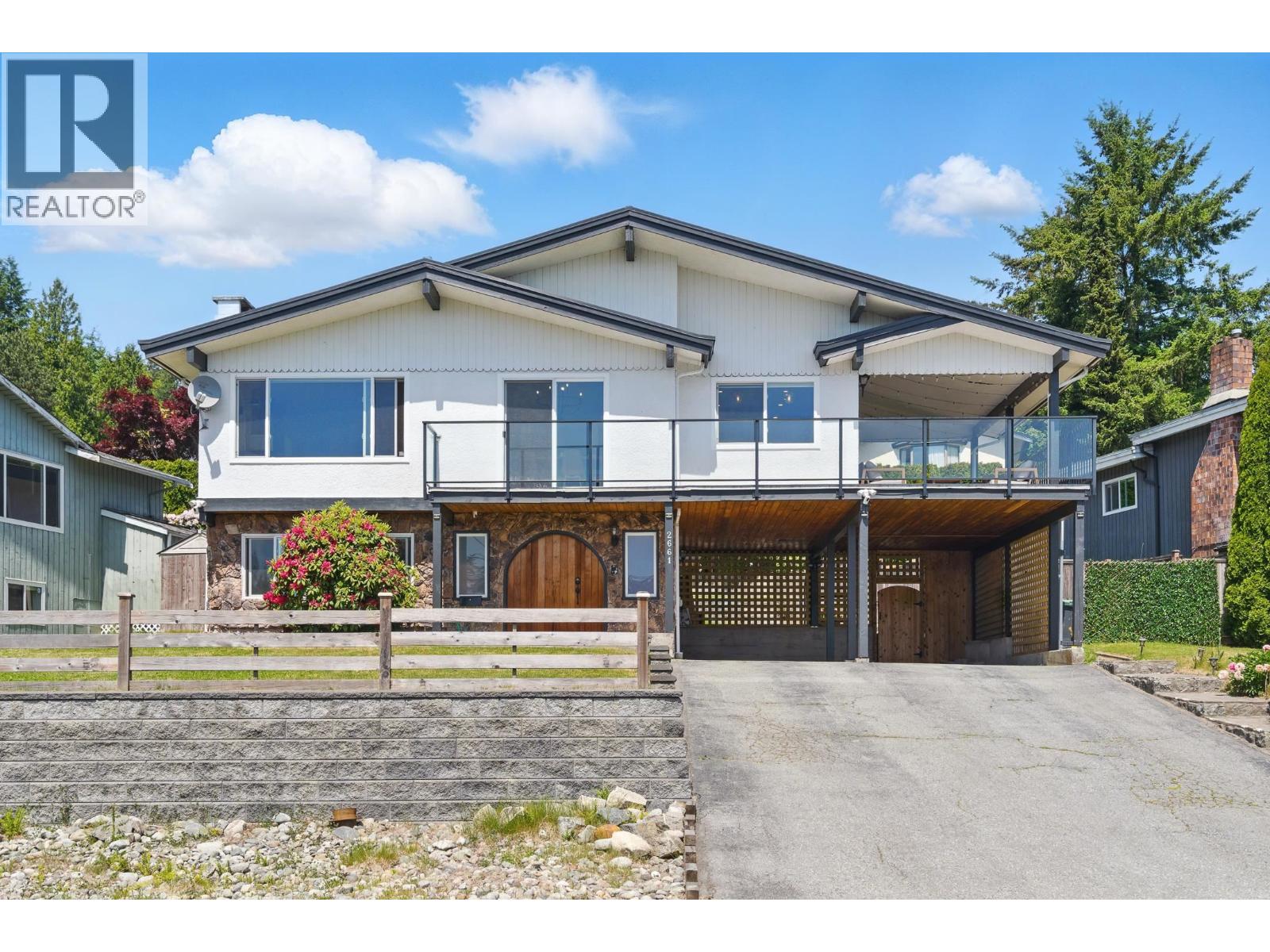 2661 Rogate Ave, Coquitlam, BC V3K 5S3
