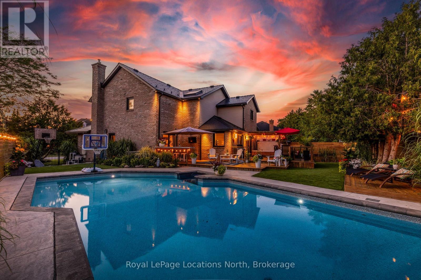 8 Burnside Ct, Collingwood, ON L9Y 4R7