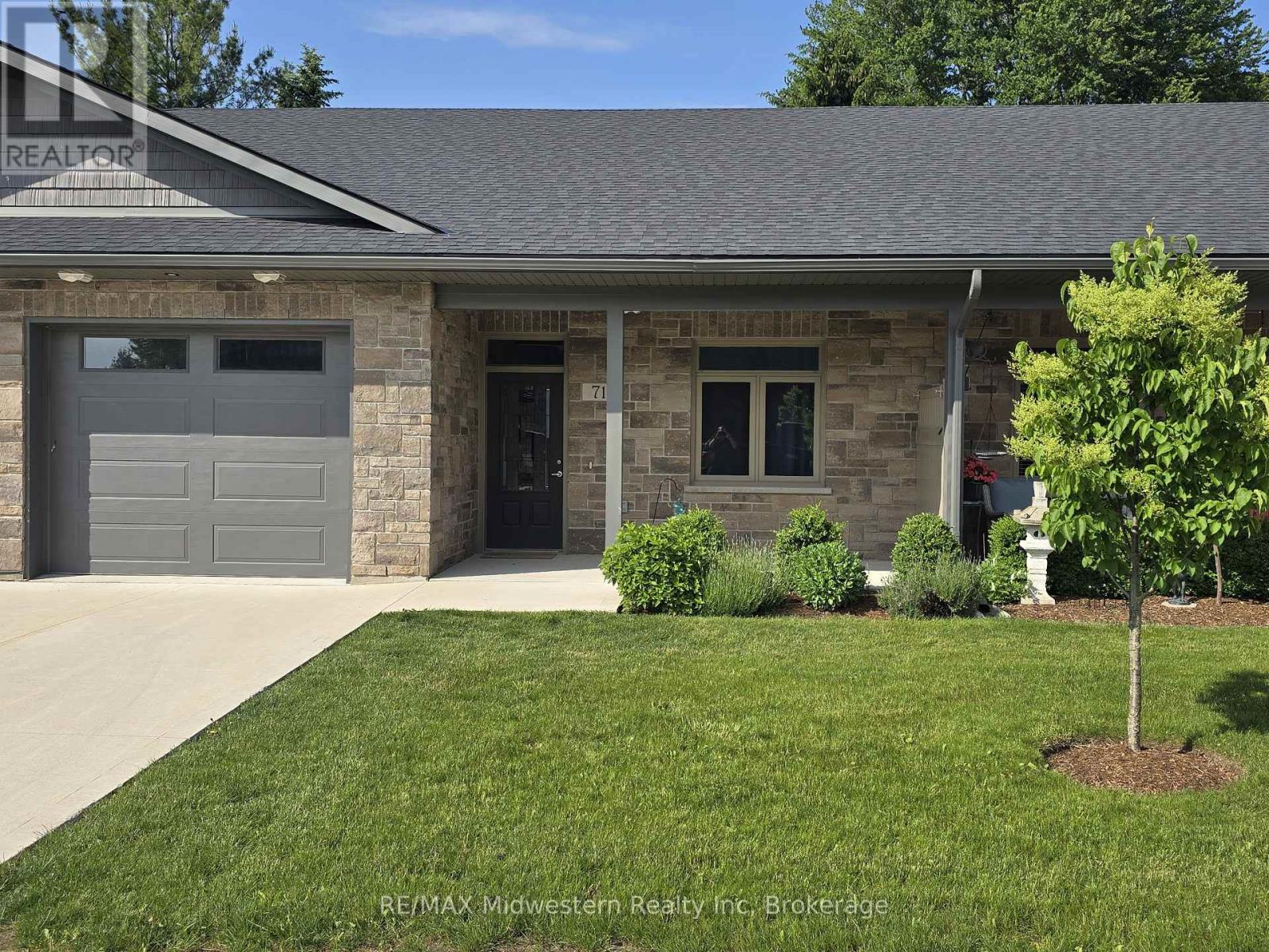 375 Mitchell Rd S #71 Rd, North Perth Listowel, ON N4W 0H4