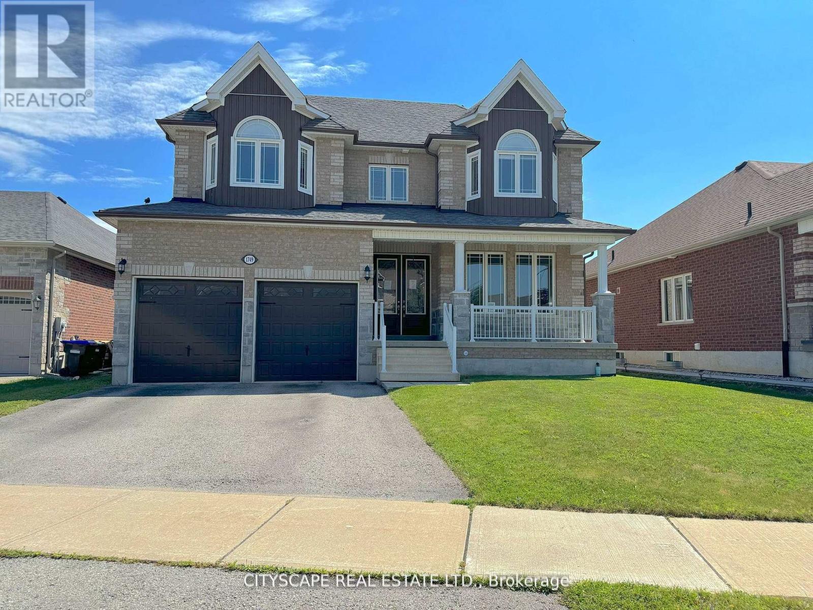 1749 Angus St, Innisfil, ON L9S 4X2