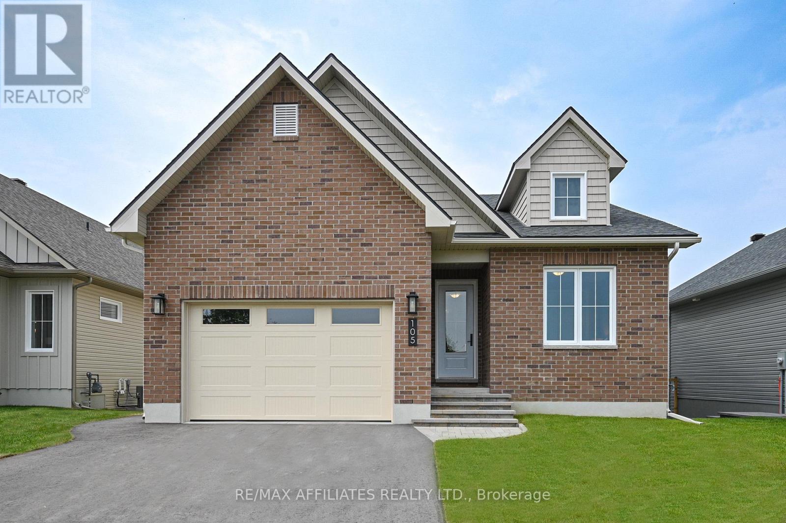 105 Rabb St, Smiths Falls, ON K7A 0L6