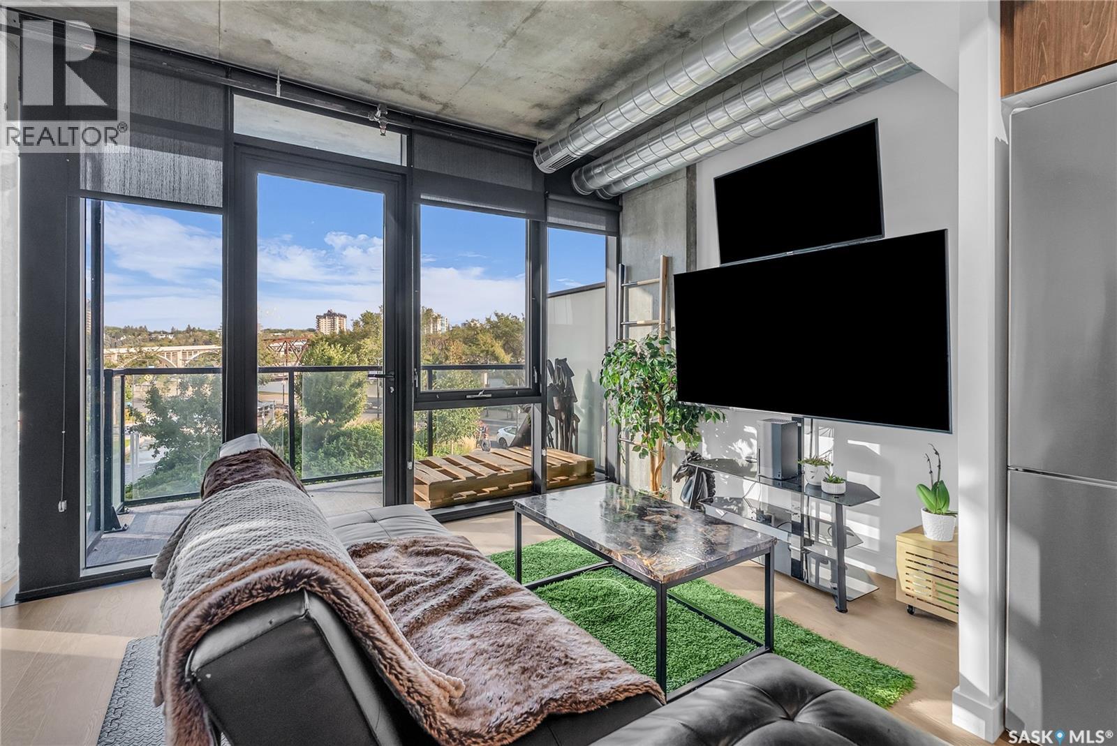 490 2nd Avenue S Unit 205, Saskatoon, SK S7K 4H5