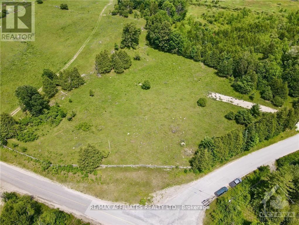 854 Iron Mine Rd, Lanark Highlands, ON K0G 1K0