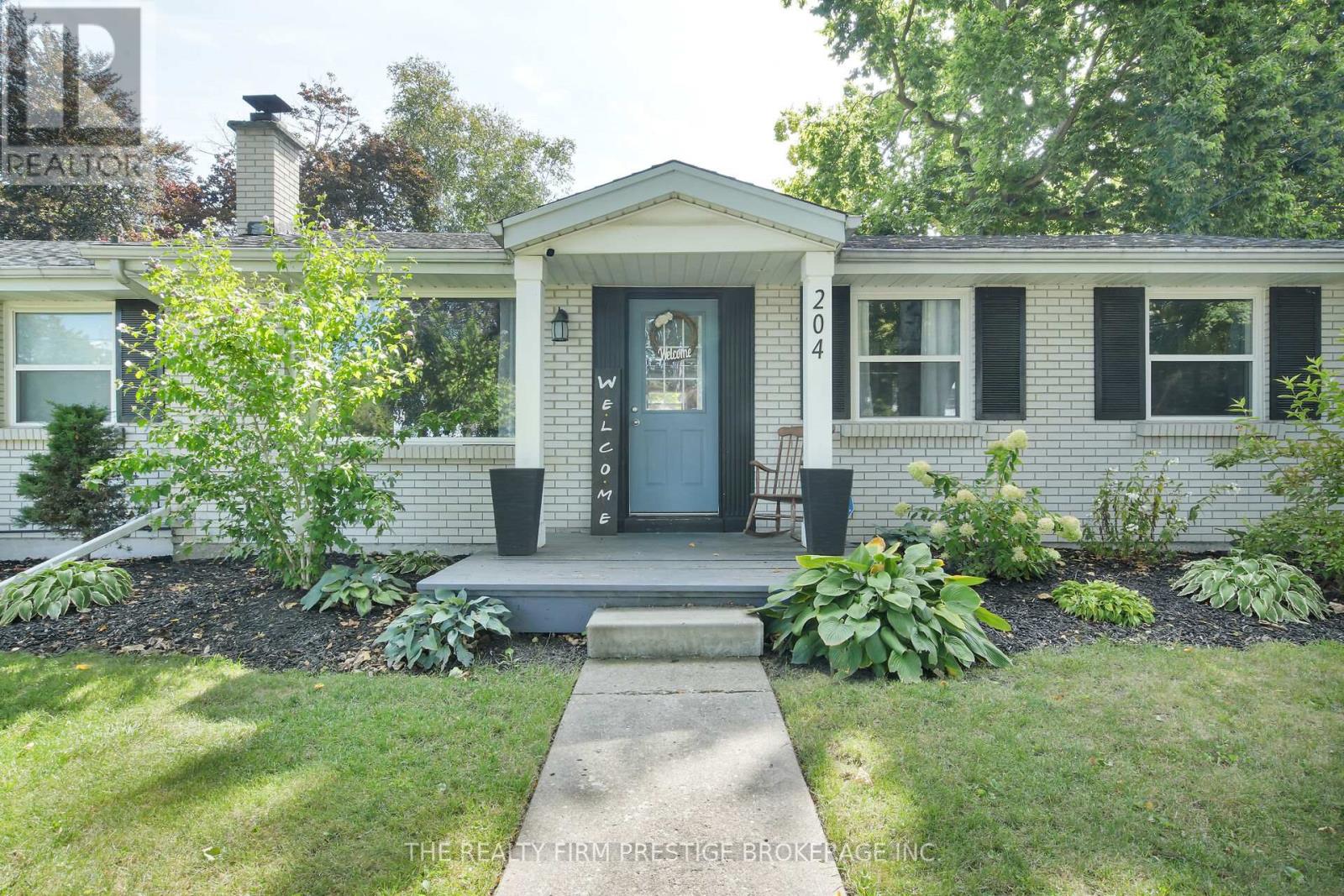 204 Main St, West Elgin, ON N0L 2P0