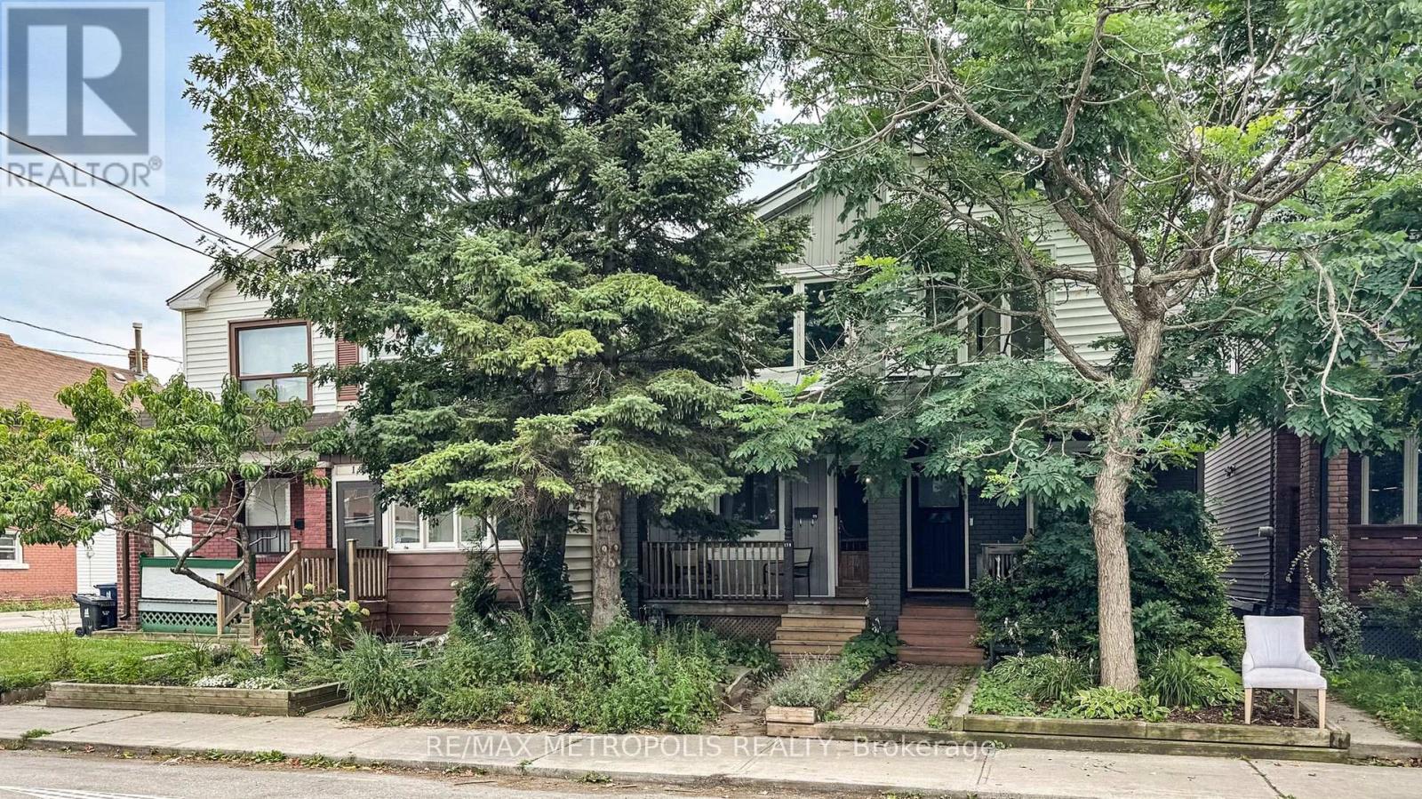 179 Coleman Ave, Toronto, ON M4C 1P9