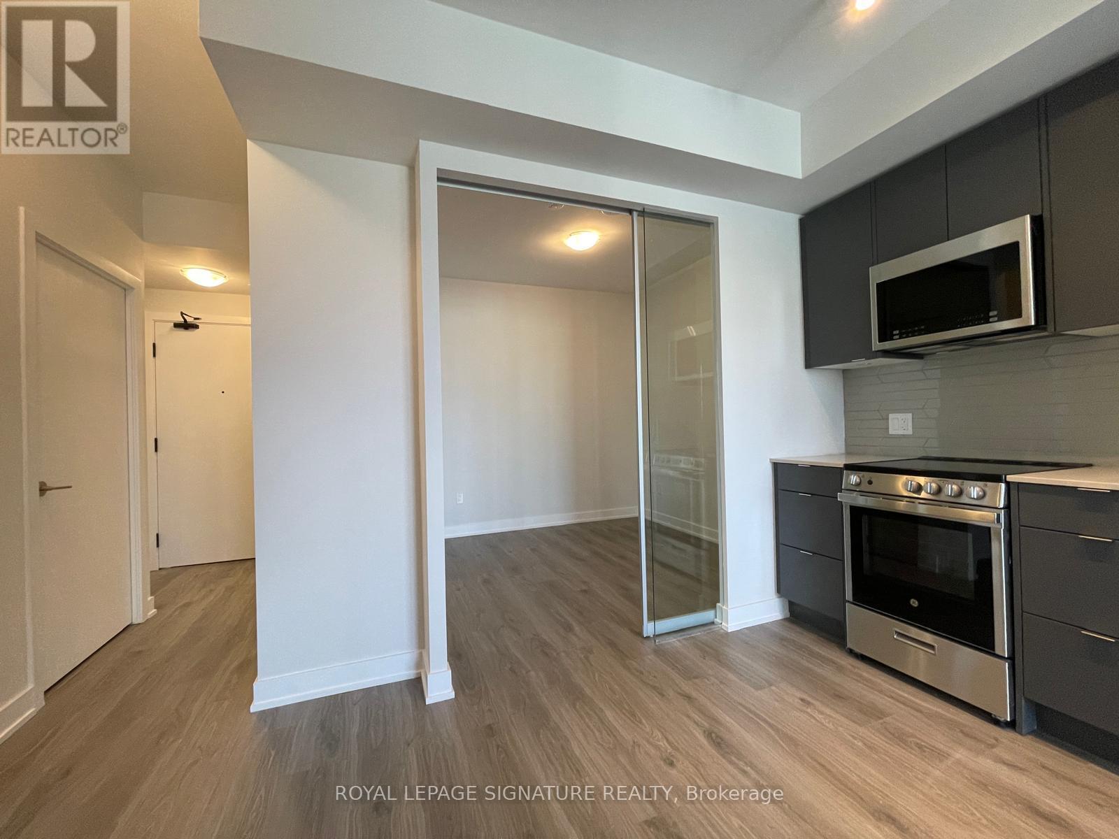 1803 4130 Parkside Village Dr, Mississauga Creditview, ON L5B 0L7