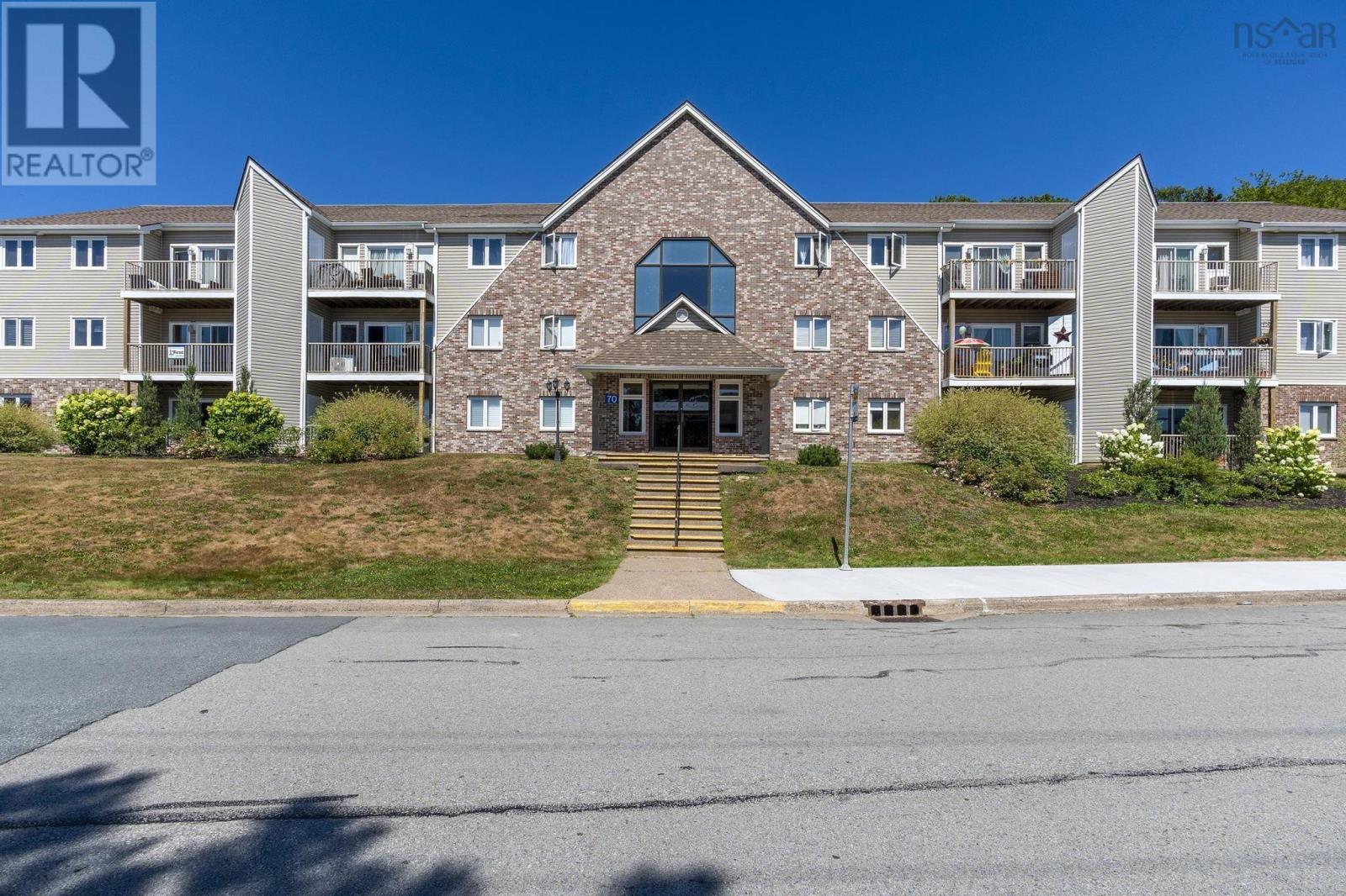 70 Collins Grove Unit 8, Dartmouth, NS B2W 4E6