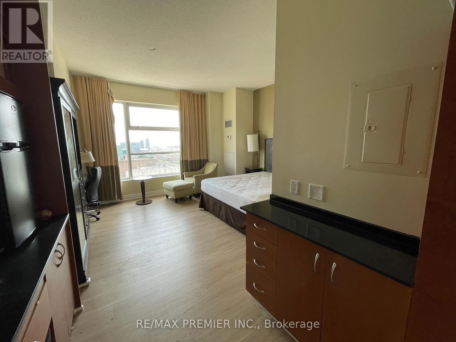 2508 1 King St W, Toronto, ON M5H 1A1