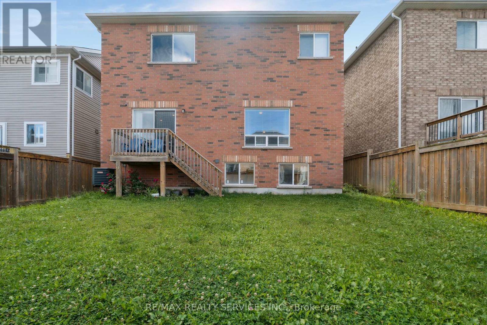 125 Morden Dr, Shelburne, ON L9V 3S4