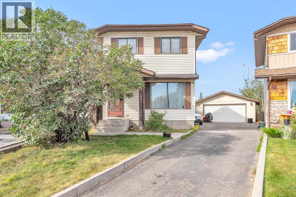 232 Abadan Pl NE, Calgary, AB T2A 6S9