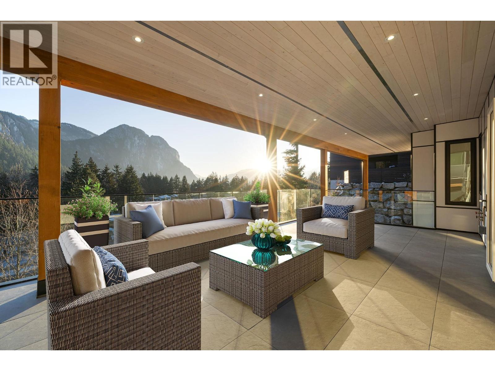 2216 Windsail Pl, Squamish, BC V8B 0T6
