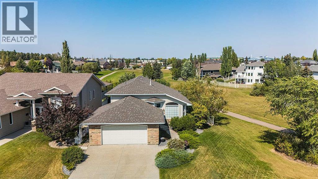 300 Lampard Cres, Red Deer, AB T4R 2W8