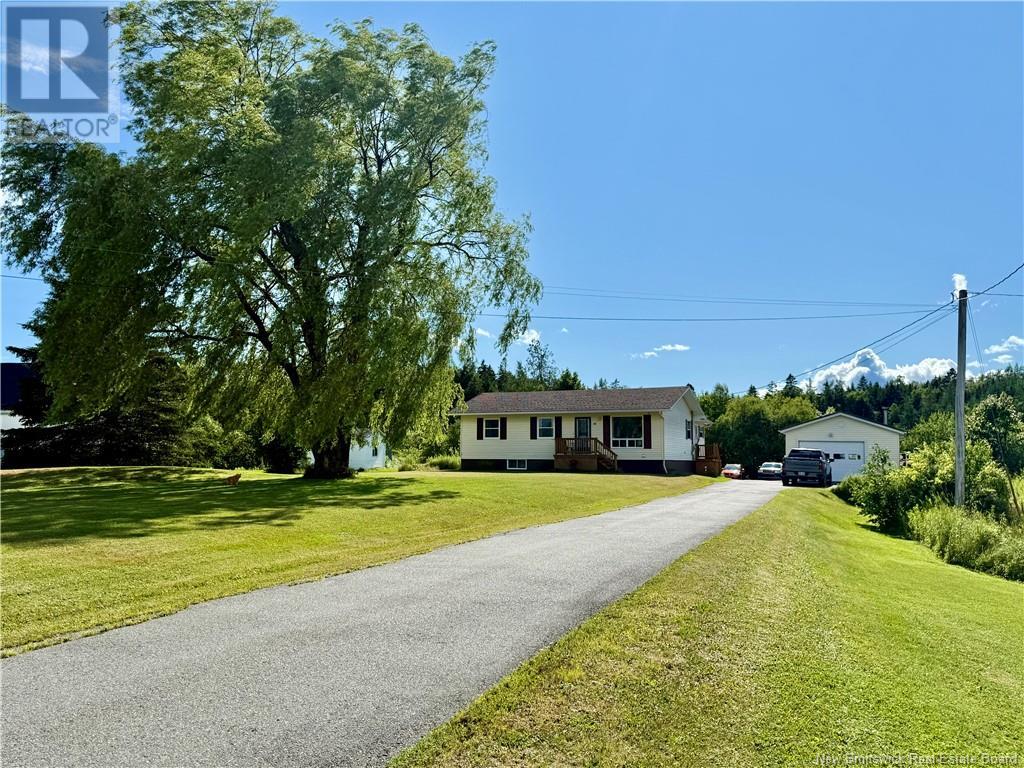 18 Campbell Hill Rd, St George, NB E5C 3B1