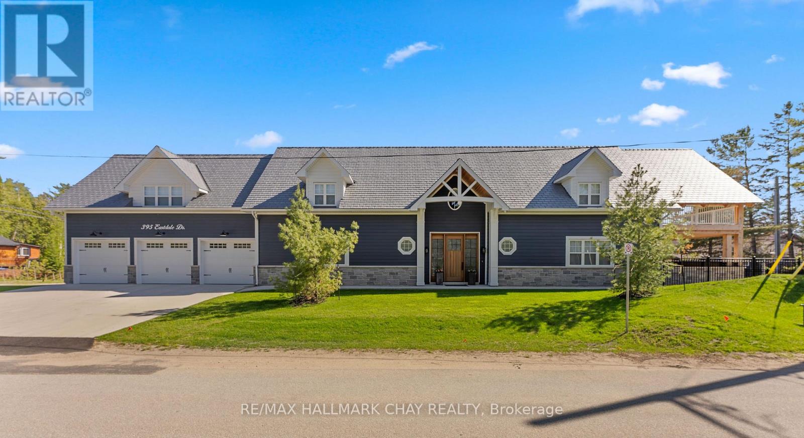 395 Eastdale Dr, Wasaga Beach, ON L9Z 2P4