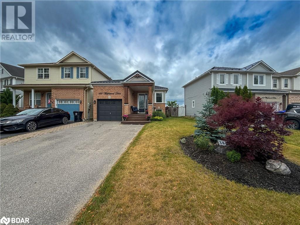 144 Maplewood Dr, Essa, ON L0M 1B4